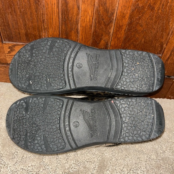 Dansko XP 20, size 41 leopard print clogs - Picture 5 of 6